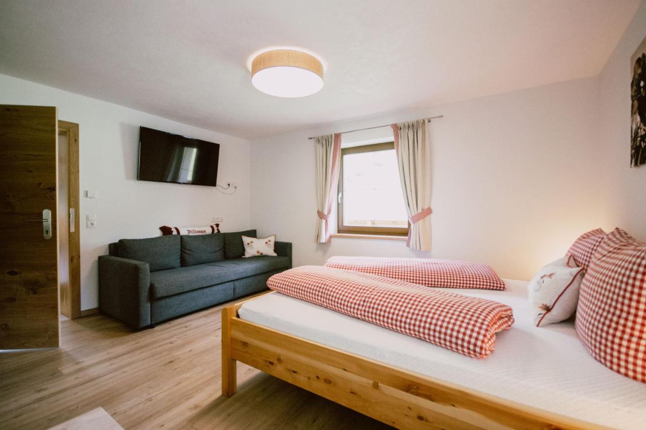 Nedererhof - Zimmer Enzian Mit Gemeinschaftskueche Schmirn Dış mekan fotoğraf